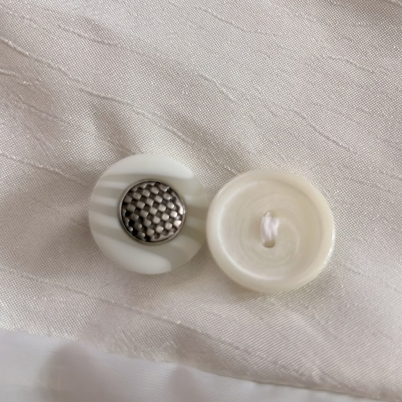 Vintage British Mist Pearlized Ivory Trench Rain Coat With Shell Buttons 6P - Picture 8 of 10